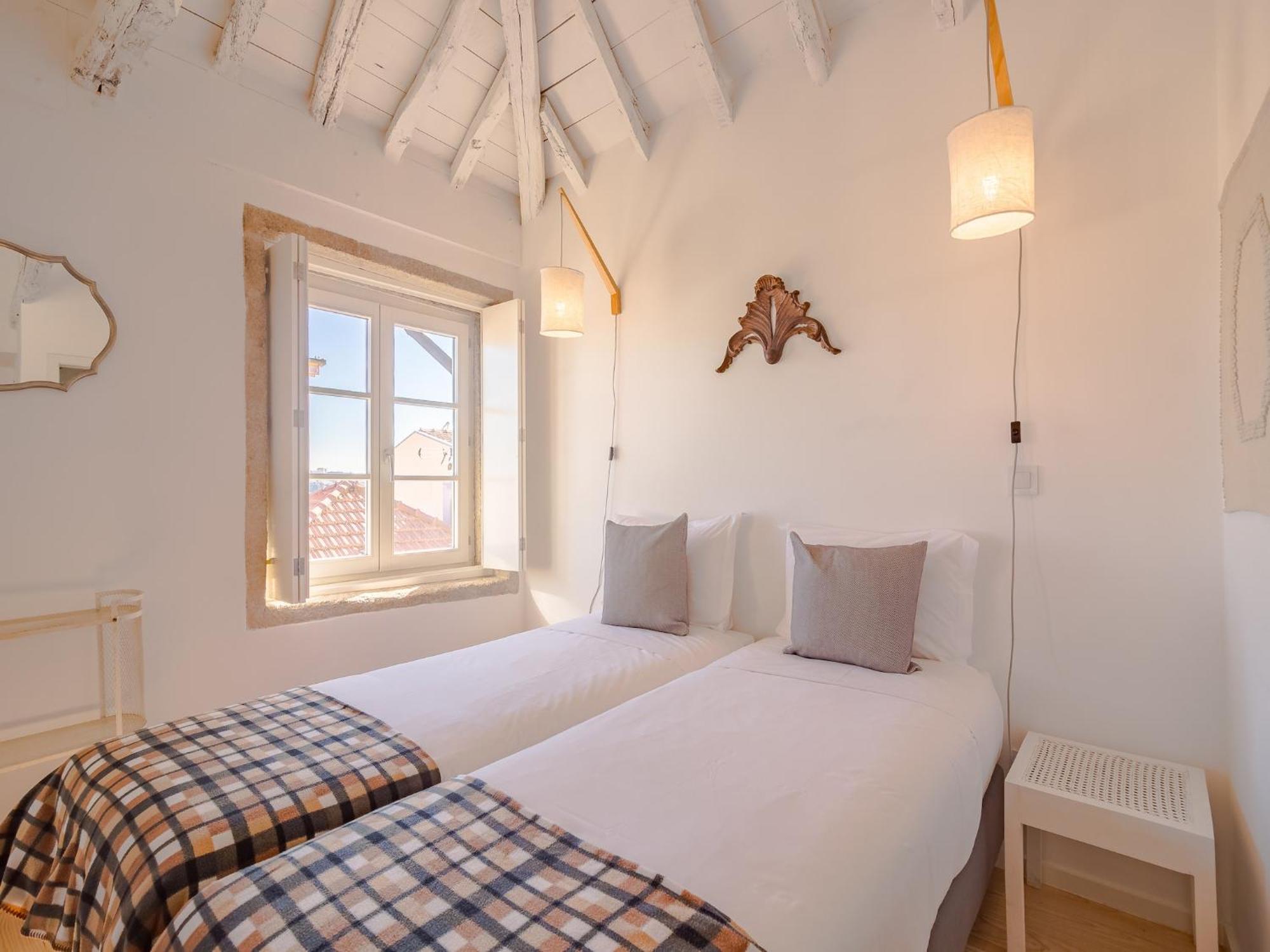 Stylish With Views Oporto